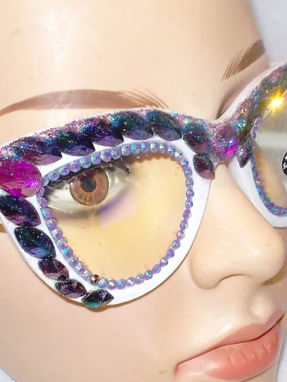 FABULOUS WHITE CATEYE READING GLASSES 3.00 STRENGTH BLUE FLAME RHINESTONES